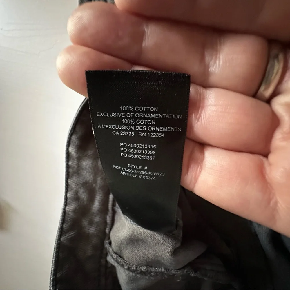 TNA Aritzia Cargo Pants Grey Pockets Carpenter Straight Leg Size 6 EUC - Picture 9 of 11